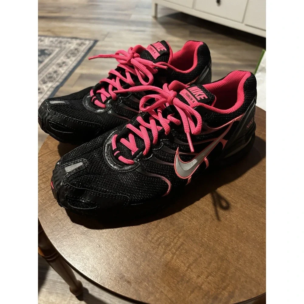 Nike Air Max Torch 4 Women's Size 10 Running Shoes Black Pink